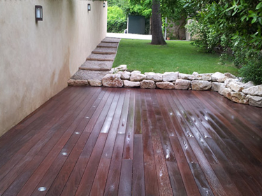 Terrasse en bois exotique